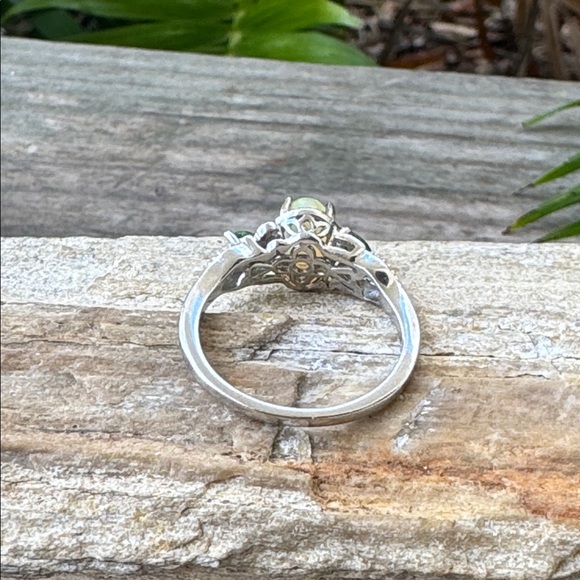 Sterling SIlver Ring with Chrome Diopside and Opal - Picture 3 of 4